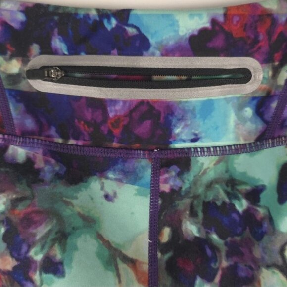 ATHLETA Floral Fade Sonar Capri Leggings Watercolor Back Zip Pocket Size XS - Picture 9 of 12